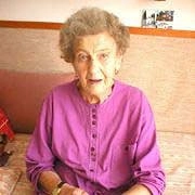 No necesito utilizar analgésicos en absoluto Estoy muy contento con la lámpara de fototerapia, no me arrepiento en absoluto de haber gastado dinero en ella. Me ayuda sobre todo en la articulación de la cadera, en la columna cervical, en la rodilla - la compré después de una lesión grave